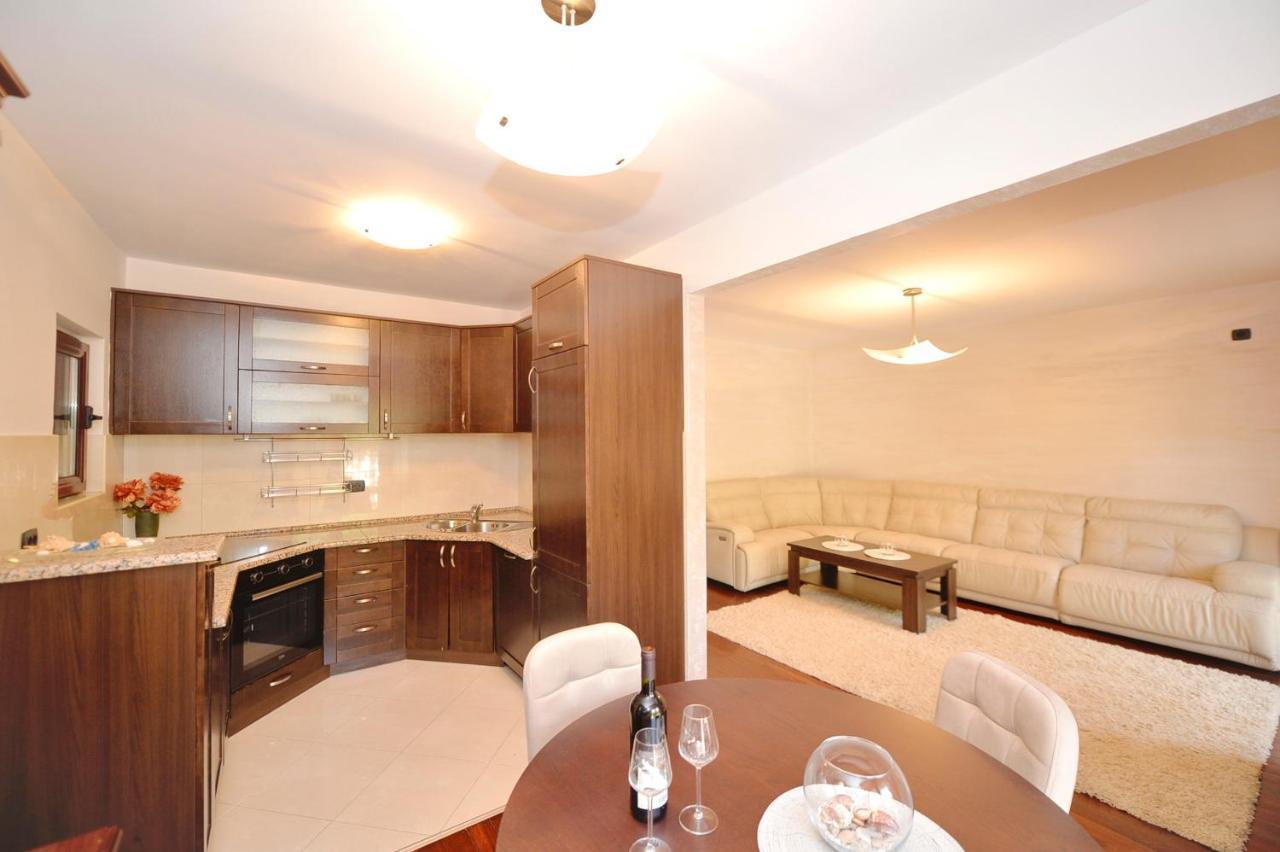 Apartment Nikolija 도브로타 외부 사진