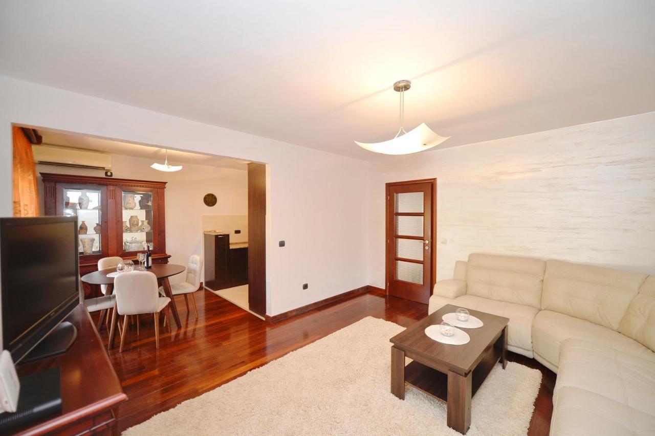 Apartment Nikolija 도브로타 외부 사진