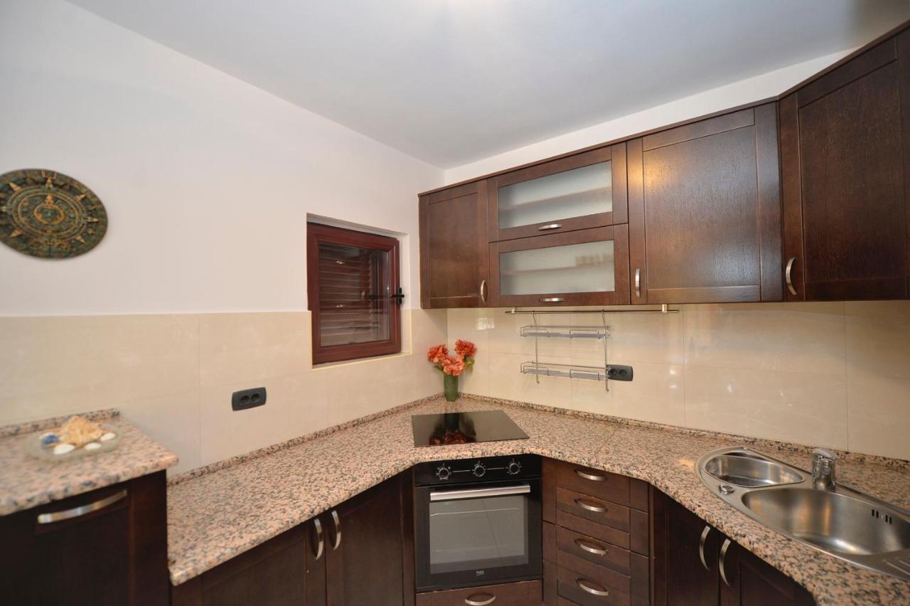 Apartment Nikolija 도브로타 외부 사진